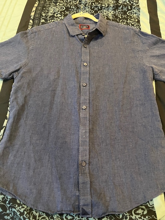 UNTUCKit Other - UNTUCKit Men's Short-Sleeve Chambray Button-Down Shirt - Blue